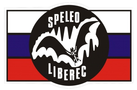 Znak Speleoklubu Liberec pod TIS s trikolórou
